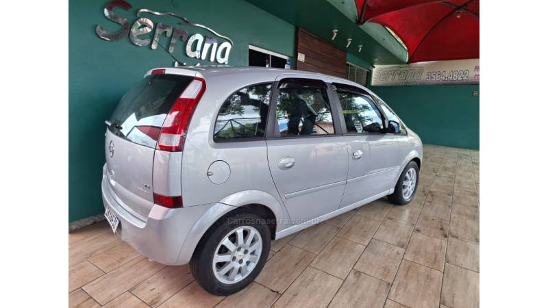 CHEVROLET - MERIVA - 2003/2003 - Prata - R$ 23.900,00