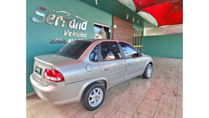 CHEVROLET - CLASSIC - 2011/2011 - Bege - R$ 25.900,00