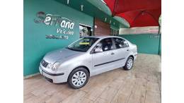 VOLKSWAGEN - POLO - 2006/2006 - Prata - R$ 29.900,00