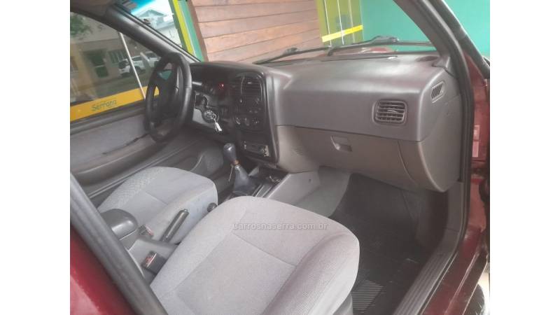 KIA MOTORS - SPORTAGE - 2001/2001 - Vermelha - R$ 36.900,00