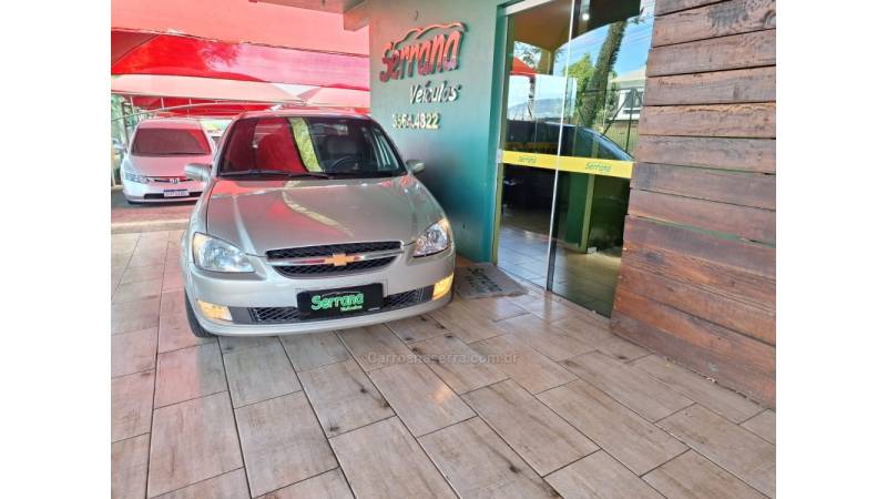 CHEVROLET - CLASSIC - 2011/2011 - Bege - R$ 25.900,00