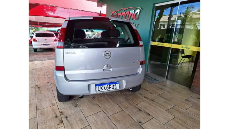 CHEVROLET - MERIVA - 2003/2003 - Prata - R$ 23.900,00