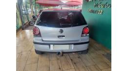 VOLKSWAGEN - POLO - 2006/2007 - Prata - R$ 35.900,00