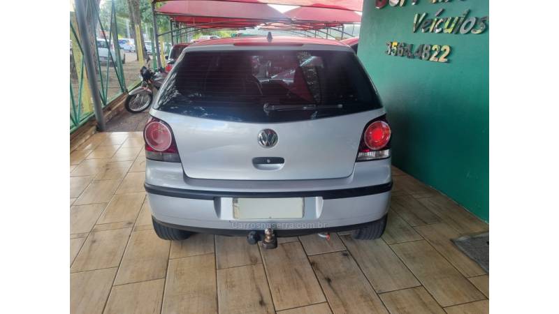 VOLKSWAGEN - POLO - 2006/2007 - Prata - R$ 35.900,00
