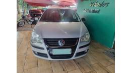 VOLKSWAGEN - POLO - 2006/2007 - Prata - R$ 35.900,00